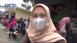 Download lagu Antusias Antrean Warga Menukarkan Uang Baru Untuk Lebaran mp3