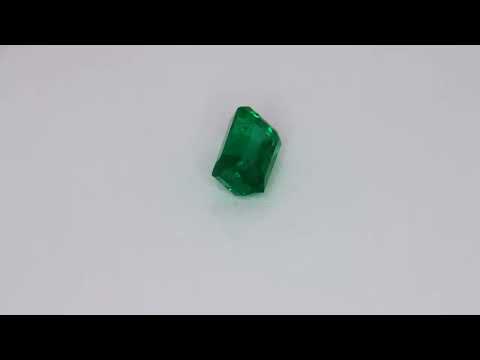 Emerald, octagon cut, 1.97 ct Video