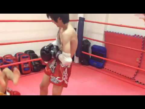 ヤ・サイ(押しヒザ)のディフェンス