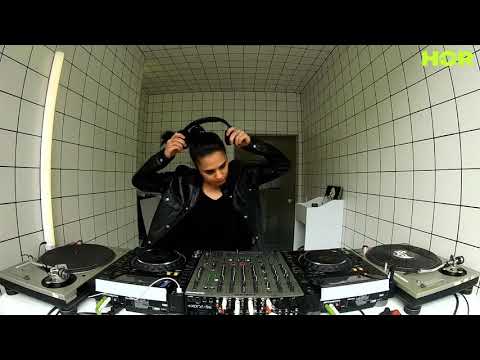 Fever AM - Mor Elian / June 19 / 5pm-6pm