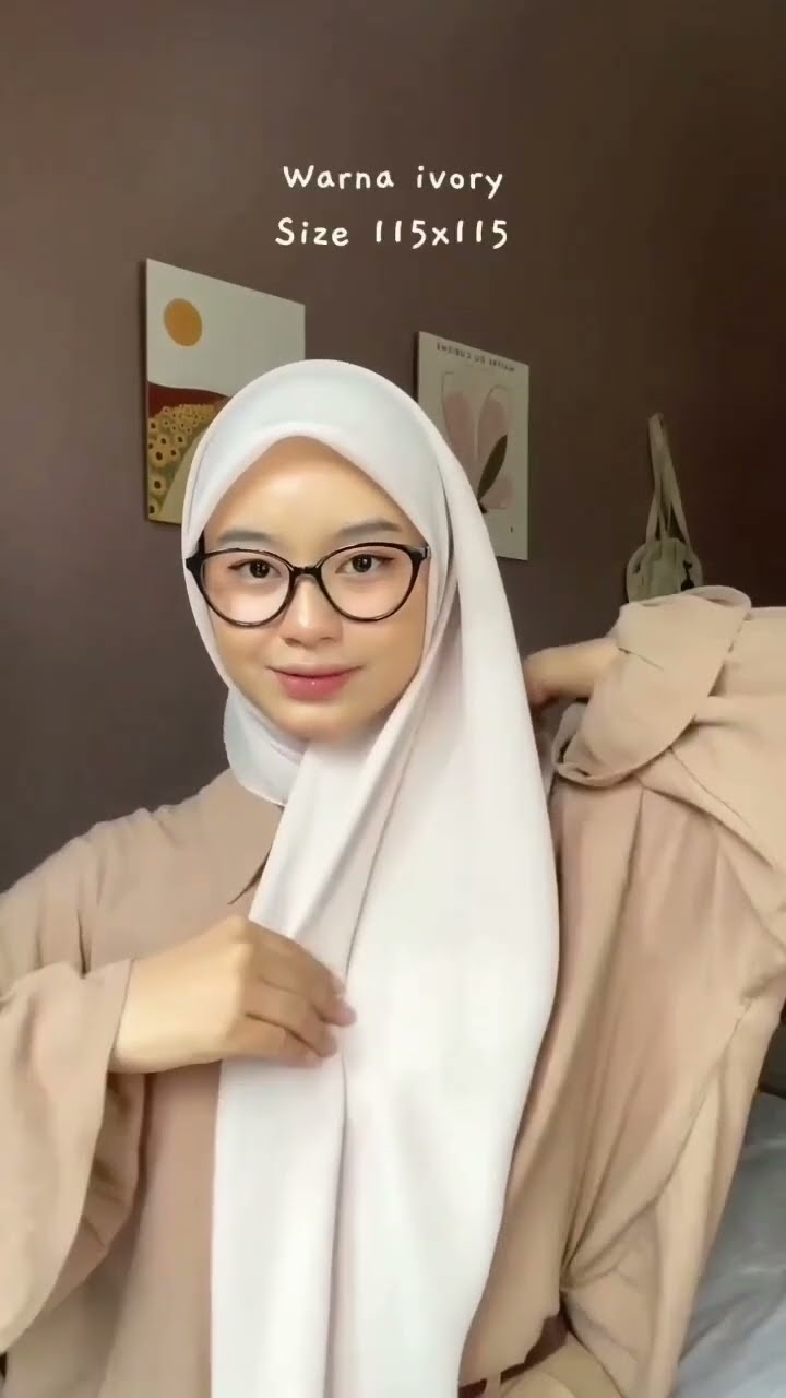 Simpel dan stylish! Intip tutorial hijab segi empat yang bikin penampilanmu makin kece. 🌟✨