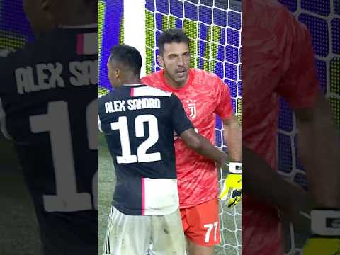 One of the best Buffon’s saves? 🧤⚪️⚫️ #juventus #buffon #goalkeeper