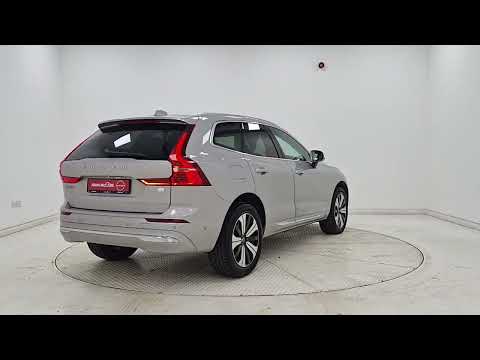Volvo XC60 T6 PHEV PLUS BRIGHT AWD AUTO *PAN ROOF* - Image 2