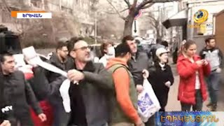 «Ֆեյքերի ՊՈԱԿ-ը ֆինանսավորվում է, որ հայհոյի ժողովրդին». ցույցեր Փաշինյանի հրաժարականի պահանջով