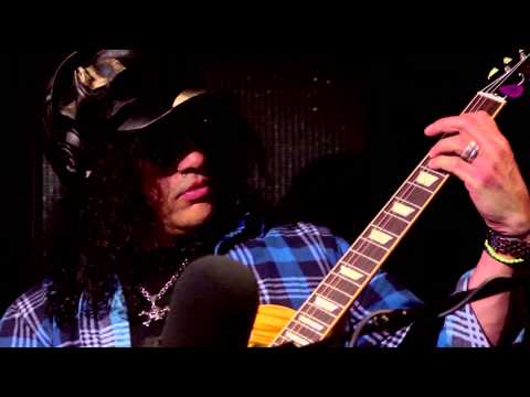 Slash on collaborating with Ronnie, and his first guitar!