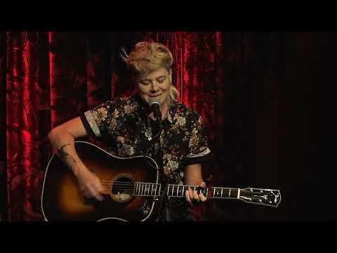 "A Poem From The Ocean Floor" - Sonia Leigh Live on Southern Rounds