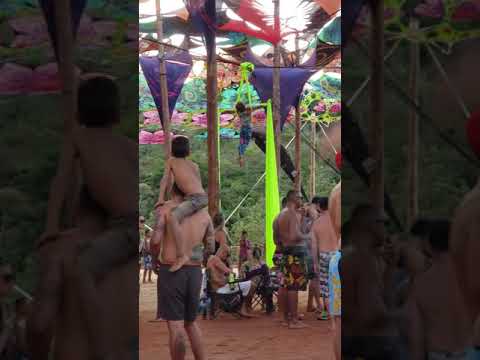 Mundo de Oz - Apresentação/intervenção @vinicirque - 28/04/2019 - 16:52 - Set live DJ Mandelbrot