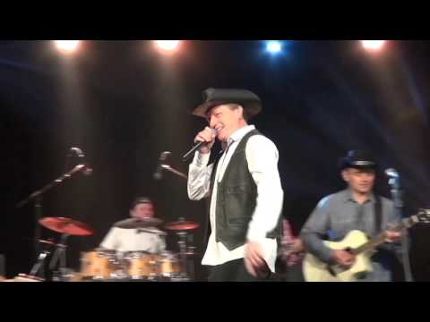 MICHAL TUČNÝ REVIVAL BAND  Rovnou tady rovnou (Official video)