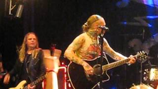 Backyard Babies @ Madrid - Painkiller/Roads
