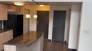 2 Bedroom + Den, 2 Bath, Penthouse/B5/#401