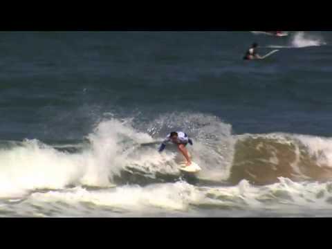 Roxy Pro 2011 Biarritz Pauline Ado X Carissa Moore - SEMIFINAL 01