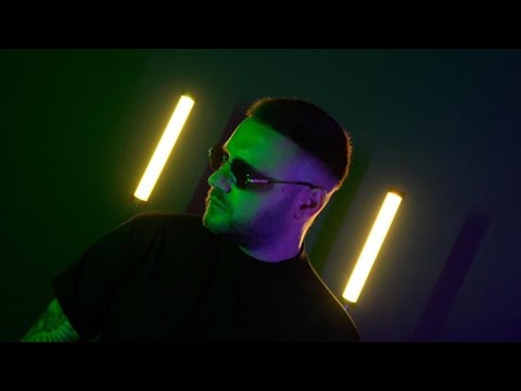 Andrea Zeta - È Solamente Un Gioco (Video Ufficiale 2023)