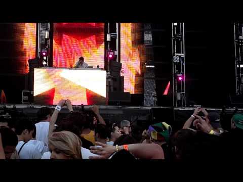 Thomas Gold - Fanfare [Live @ EDC NY 5/19/12]