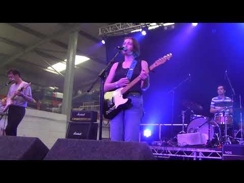 ANNA BURCH - Asking 4 a friend (Live @Indietracks) (29-7-2018)