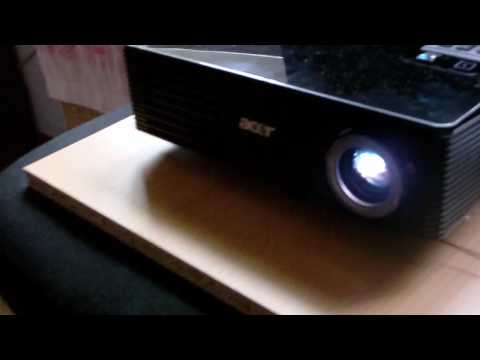 Acer X 1260P DLP Projektor