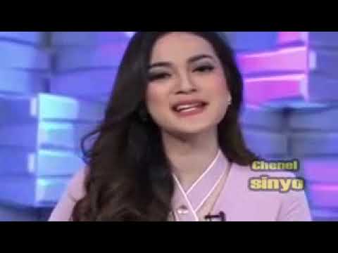 Begini Reaksi dan Komentar Luna Maya Saat DitanyabTerkait Ayu Ting Ting