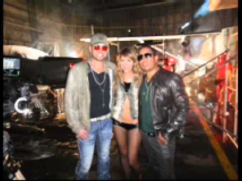 Ilegales ft. El Potro Alvarez_Ayantame