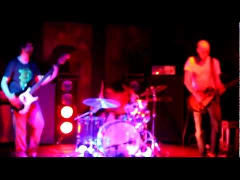 X Suns - In Irons (Live in Seattle 7-26-12)