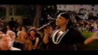 CeCe Winans--&quot;The Lord&#39;s Prayer/Reach Out &amp; Touch Somebody&#39;s Hand&quot;--(Live)