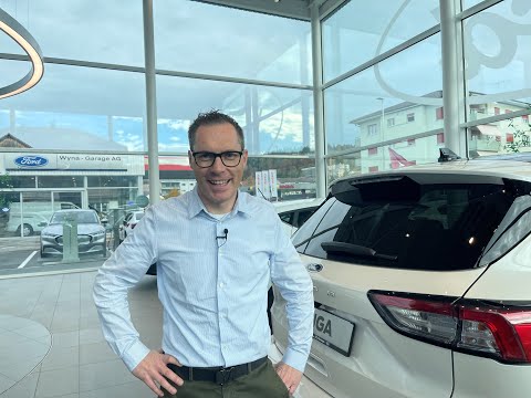 Wie programmiere ich die elektrische Heckklappe?