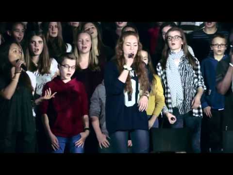 6.12.2015 Sek Bonstetten Rise up feat. Saymo'K, Nadine, Amy -  live@streetchurch