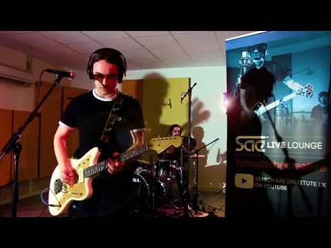 SAE Live Lounge - The Fossa 'Look at me now'