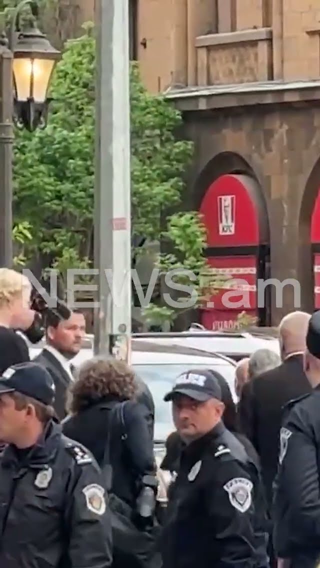 Քիր Սթարմերը հեռացավ այն հյուրանոցից, որտեղ հանգրվանել է Զելենսկին