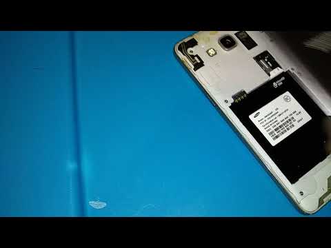 Obamaphone in Cut sim card to fit micro SIM slot: Scissors only