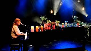 Sèche tes pleurs Daniel Bélanger interprété par Mérédith Rousseau