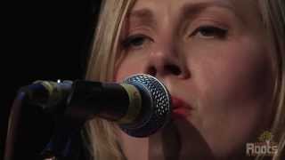 Nora Jane Struthers & The Party Line "Mountain Child"