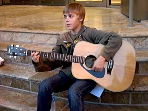 SarahBeatrizF’s Video 37866989223 6usNrR21Nng