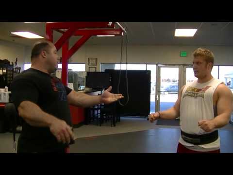 Ryan Kennelly - Squeeze, Break, & Spread The Bar (Bench Press Tips)