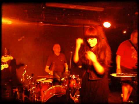 The Flatmates - You Held My Heart (Live at The Miller, London 24/08/2013)