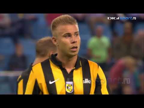 Gicu Grozav Great Free Kick Goal   Vitesse vs Petrolul 1 2