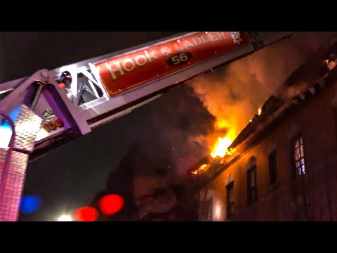 *Major Response* [ Bronx 2nd Alarm Box 2996 ] Heavy Fire Blazes Thru Top floor & Cockloft