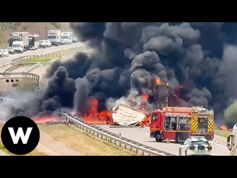 30 Minutes of Insane Car Crashes – Catastrophic Failures for Idiots on the Road