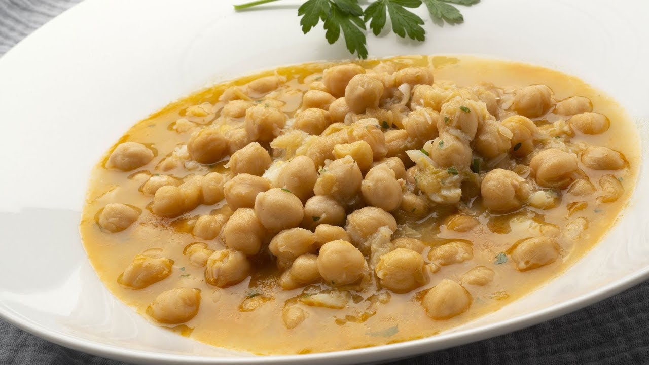 Watch Receta de Garbanzos con bacalao en la olla rápida de Karlos Arguiñano Now Receta de Garbanzos con bacalao en la olla rápida de Karlos Arguiñano