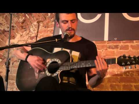 Anton Vosmoy - 2013.08.02 - live in Gegel bar, Moscow (acoustic set, solo)