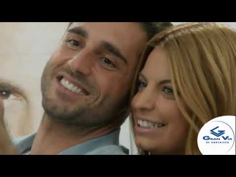 Firma de discos de Bustamante