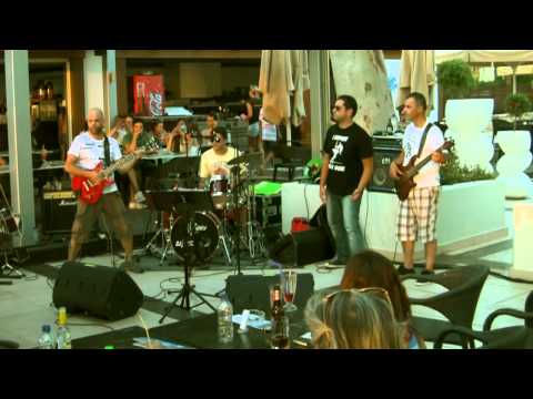 WIRED:Live at the PortoRio Blue.Getting Away with it All (James)