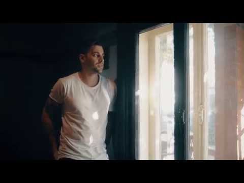 download lagu mp3 mp4 King Melrose, download lagu King Melrose gratis, unduh video klip King Melrose