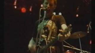 Billy Bragg "The World Turned Upside Down" live, back in the CCCP