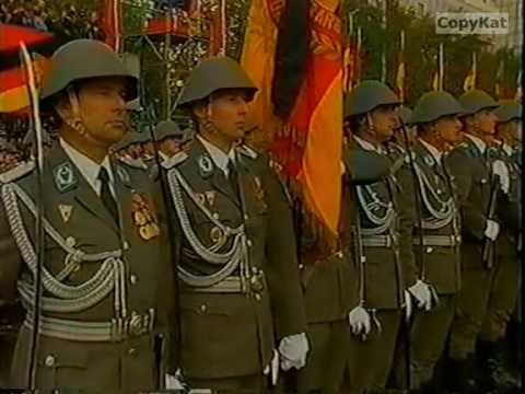 40 Jahre DDR East Germany Military Parade 1989
