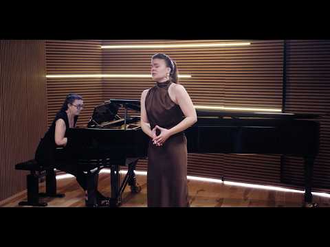 Emma Marhefka performs  'Adieu, notre petite table' from Manon by Massenet Thumbnail