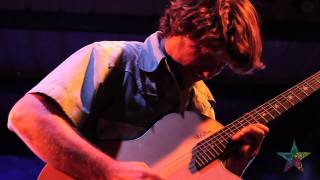Keller Williams - Hula Hoop to da Loop (OFFICIAL UTOPiAfest 2011)