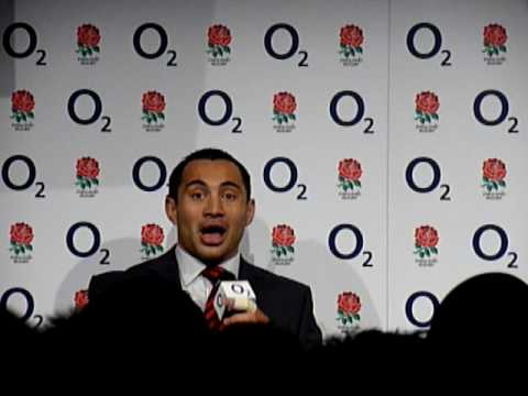 Riki Flutey singing in the Twickenham O2 Blueroom