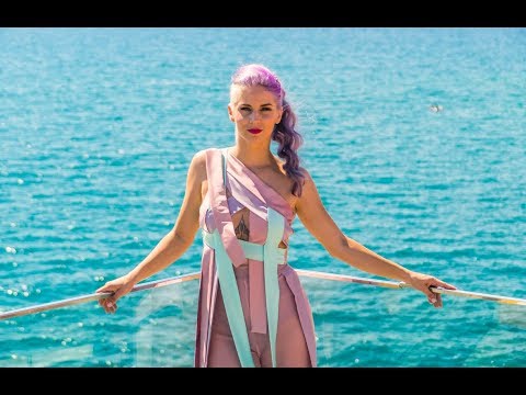 Lea Sirk - Moj profil (OFFICIAL VIDEO)