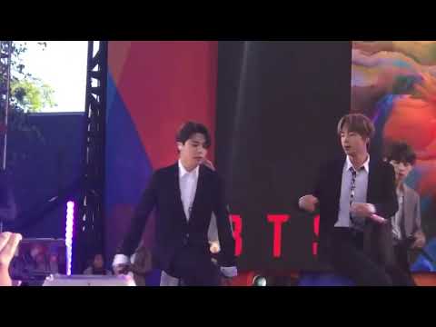 [📸] 190515 BTS GMA BOY WITH LUV JIMIN FOCUS 💕