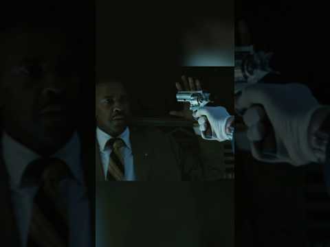 The negotiator messed with the robbers | #Shorts #Viral #Trending #FYP #Comedy