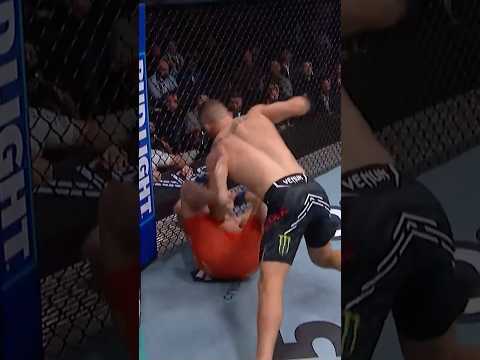 Justin Gaethje knocksdown Paddy Pimblett early in Round 1! 😳 #UFC324 #UFC #UFCIndia